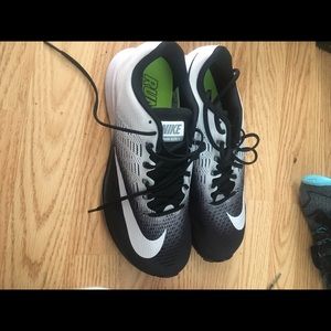 Nike Zoom Elite 9 running shoes W9.5